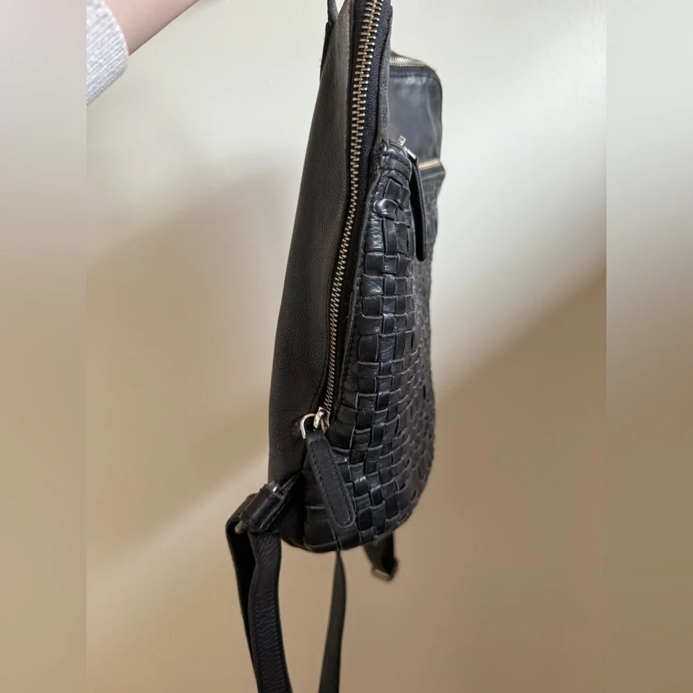 Vilenca Holland Black Woven Leather Backpack